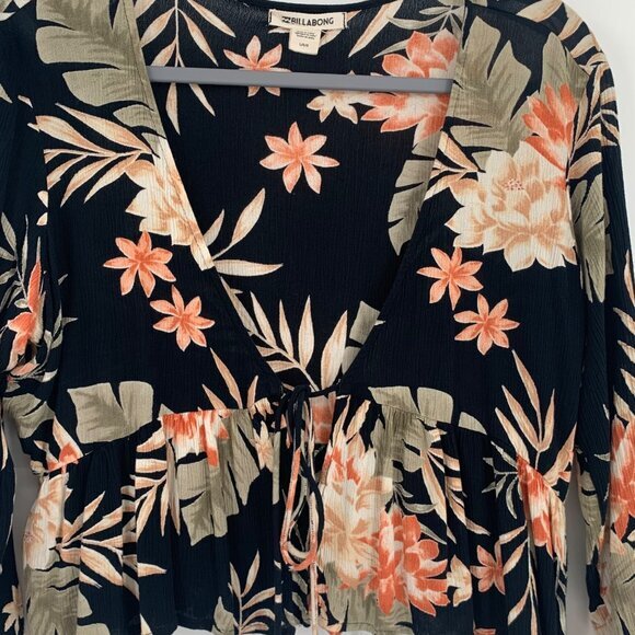 Billabong Black‎ with FLowers Rayon Women's Front Tie Cami Top Size Large - Picture 7 of 8